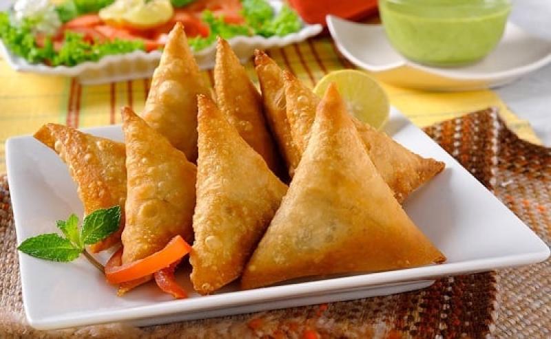 سمبوسك باللحمه